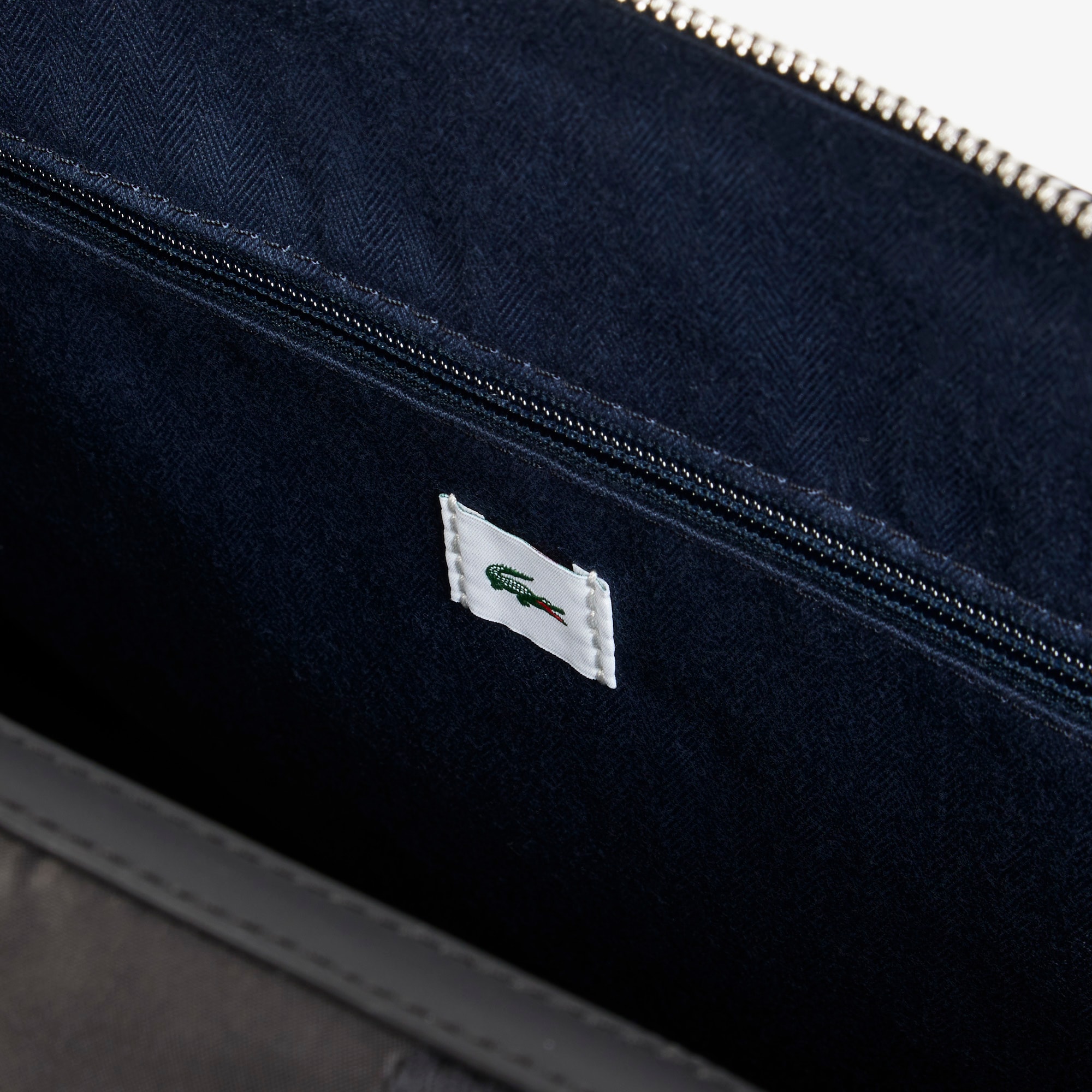 Lynon Weekend Bag image number 3
