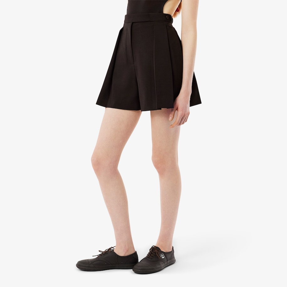 Runway Pleated Wool Bermuda Shorts image number 1