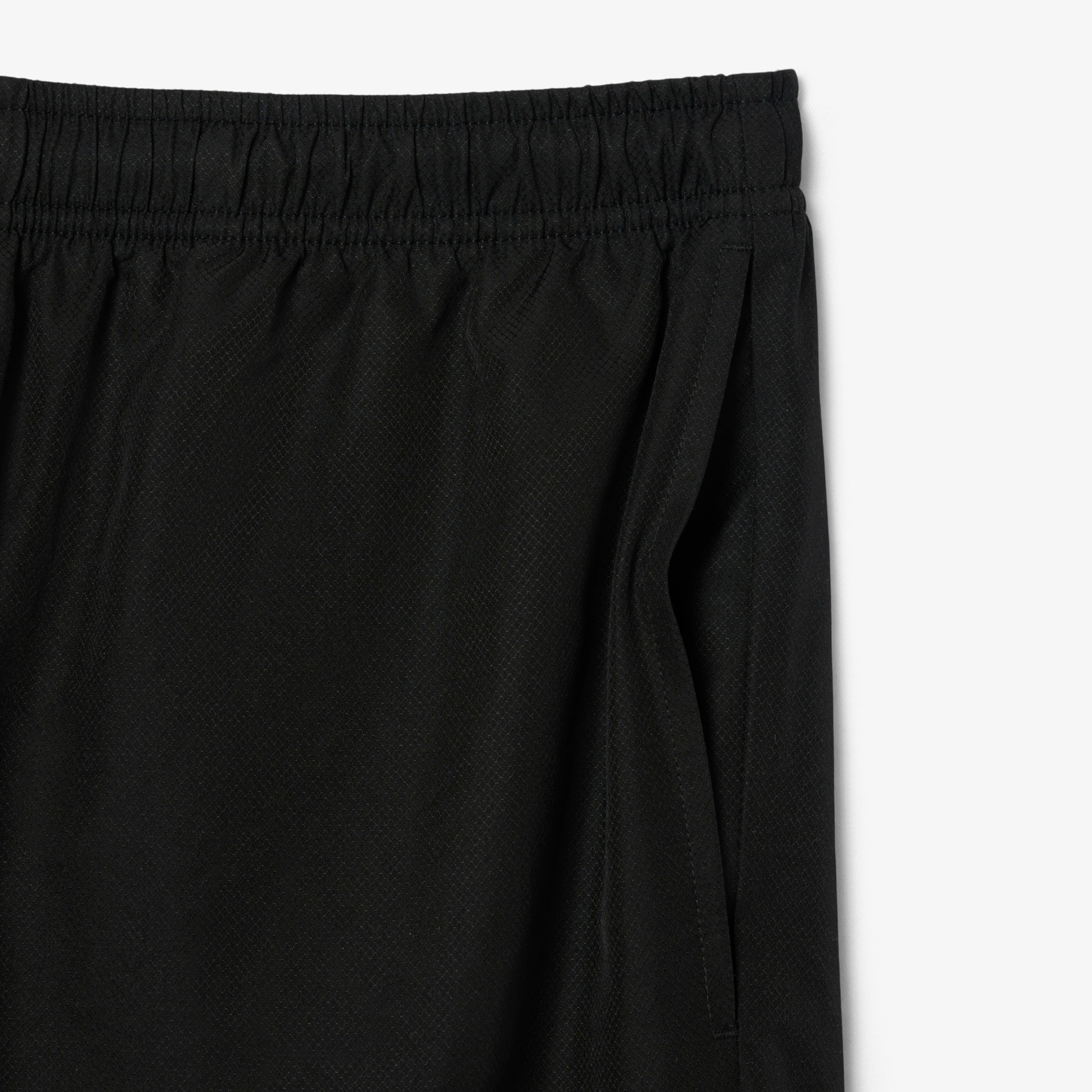 Men's Lacoste SPORT tennis shorts in solid diamond weave taffeta image number 4