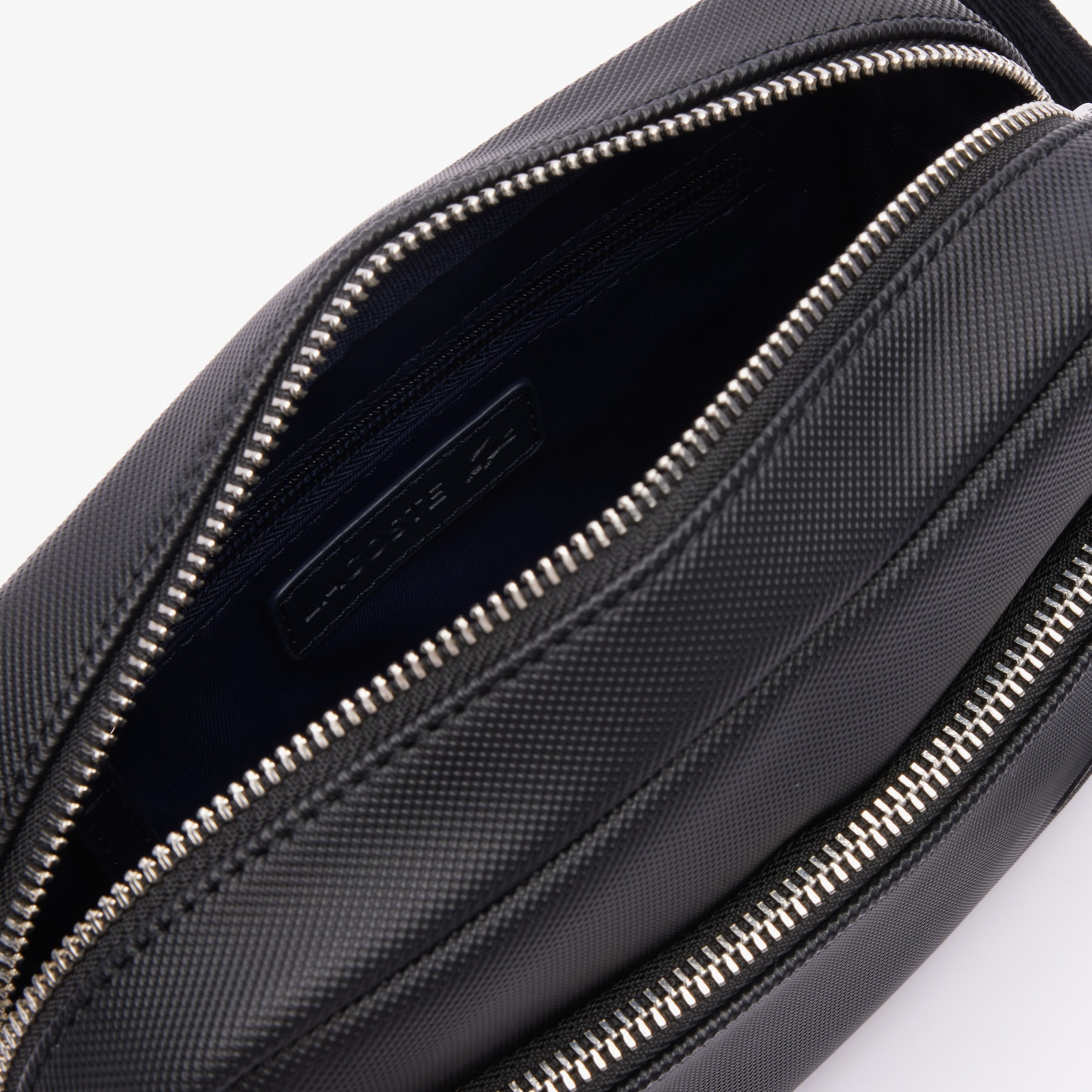 Men's Classic Piqu&eacute; Effect Shoulder Bag image number 3