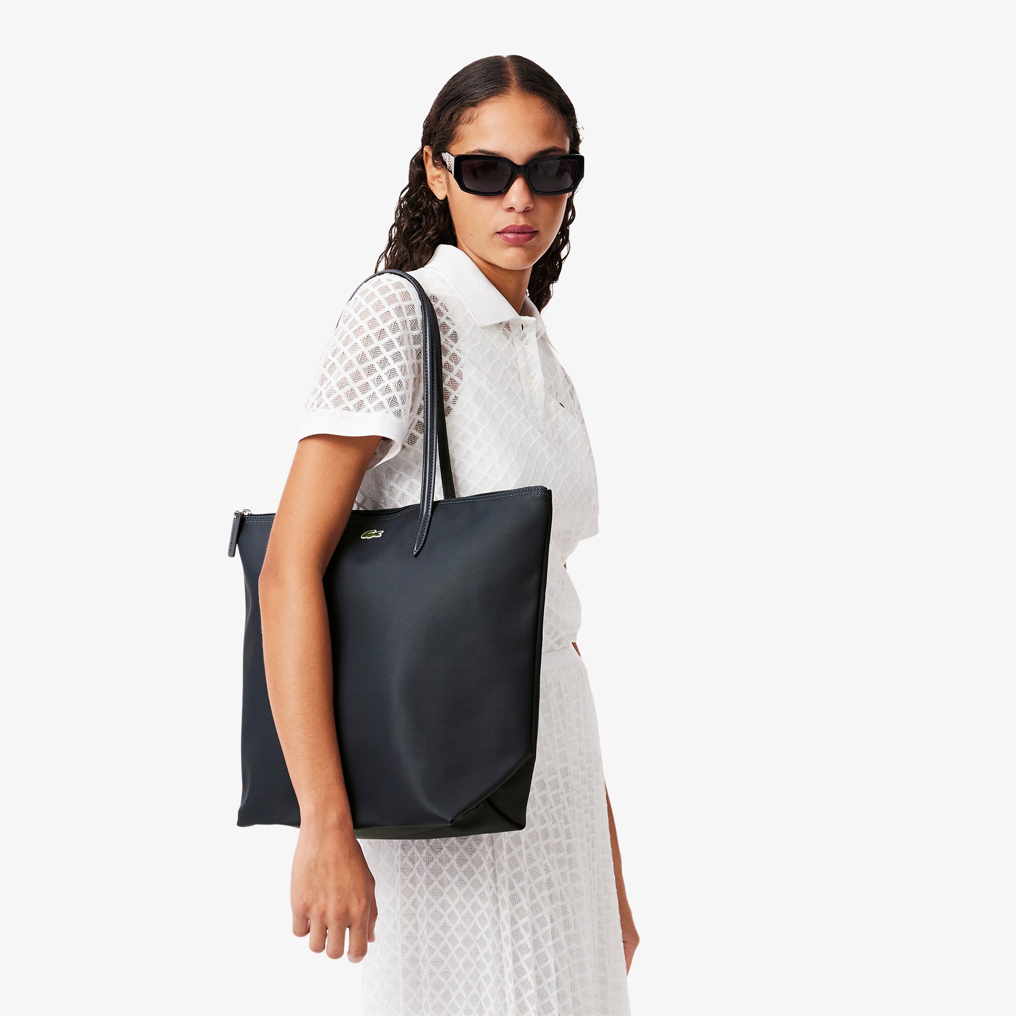 ★LACOSTE★ Women's L.12.12 Concept Vertical Medium Shopper Women's L.12.12 Concept Vertical Zip Tote Bag