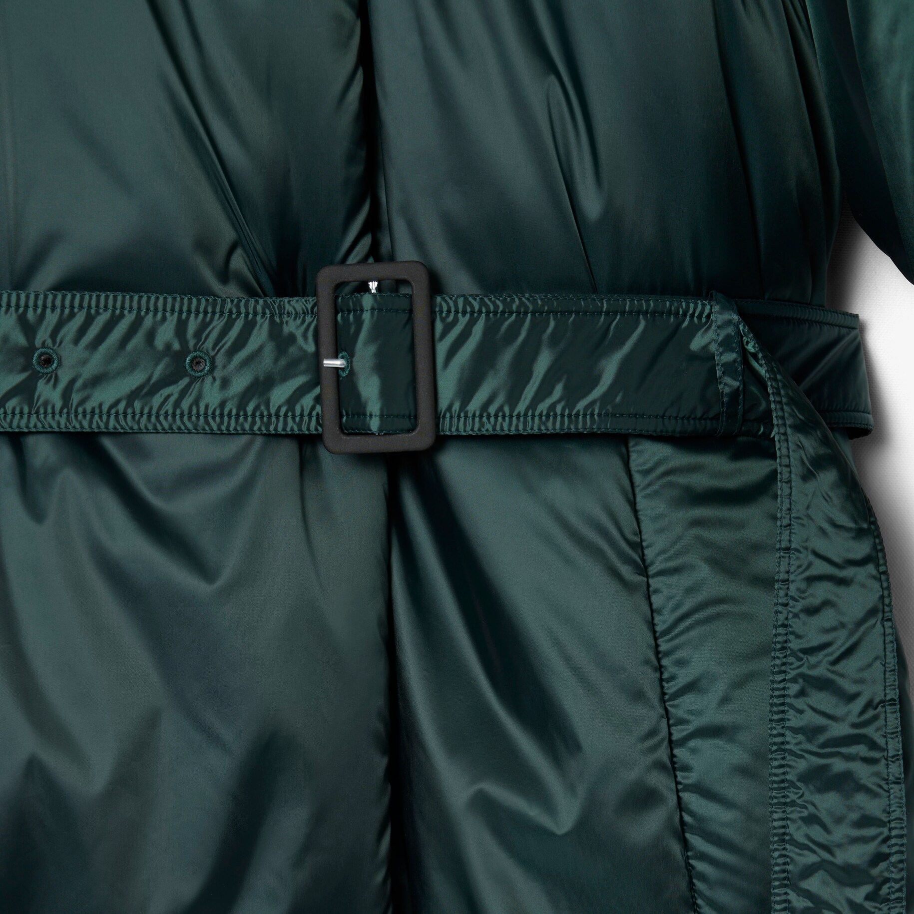 Runway Long Iridescent Puffed Jacket image number 9