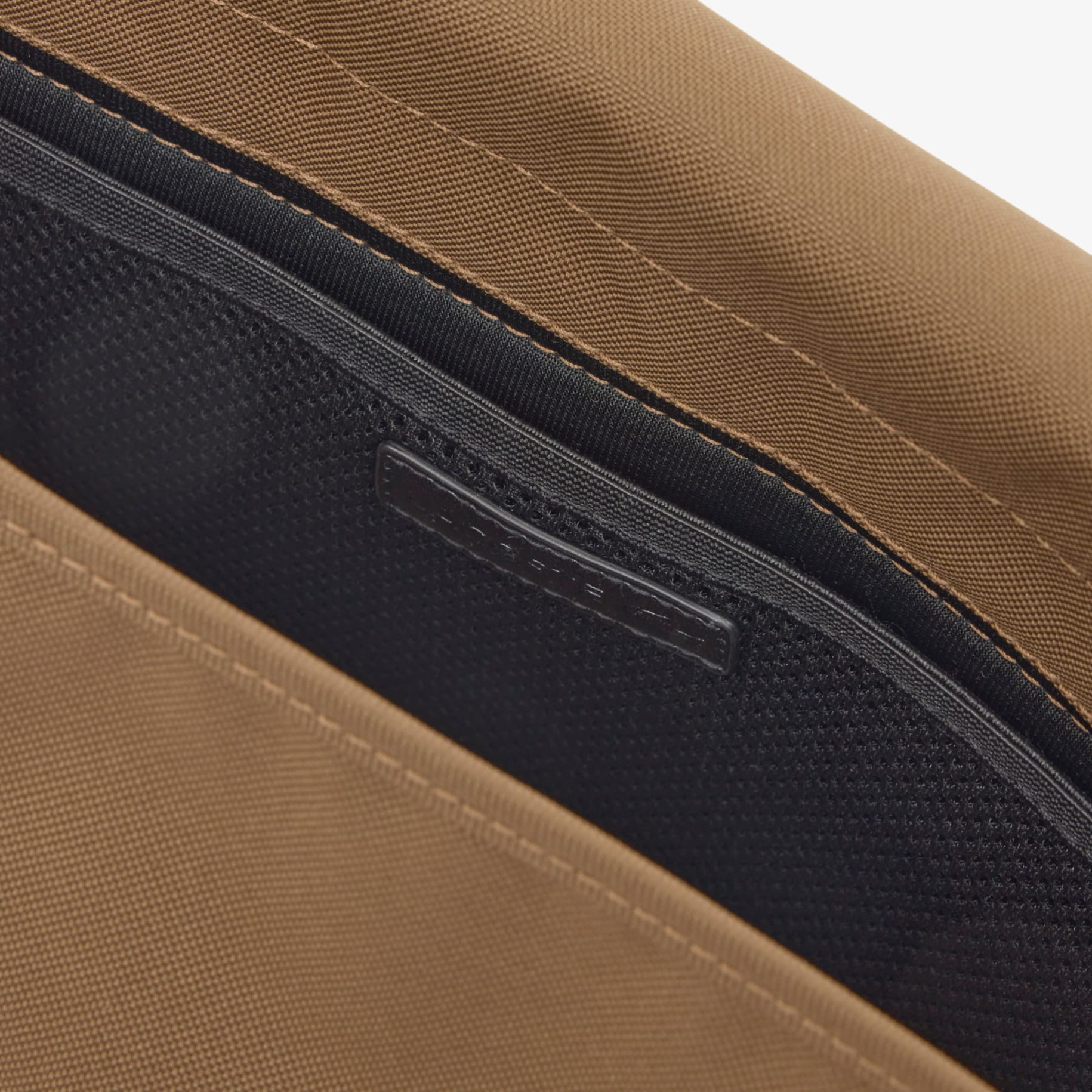 Neocroc Messenger Bag image number 3
