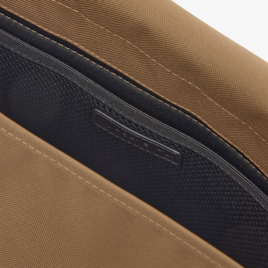 Neocroc Messenger Bag image number 3