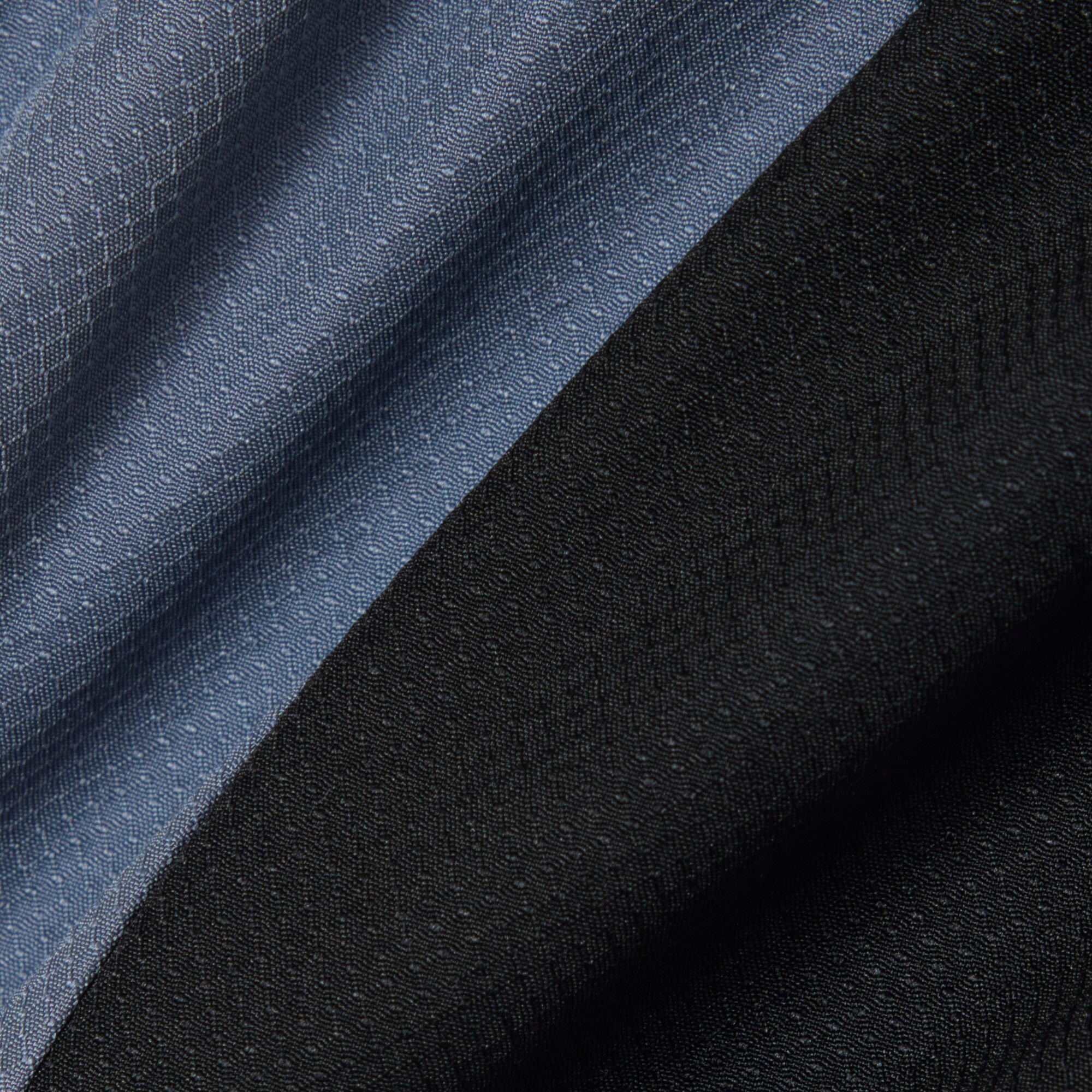 Water-Repellent Colour-Block Sport Shorts image number 9