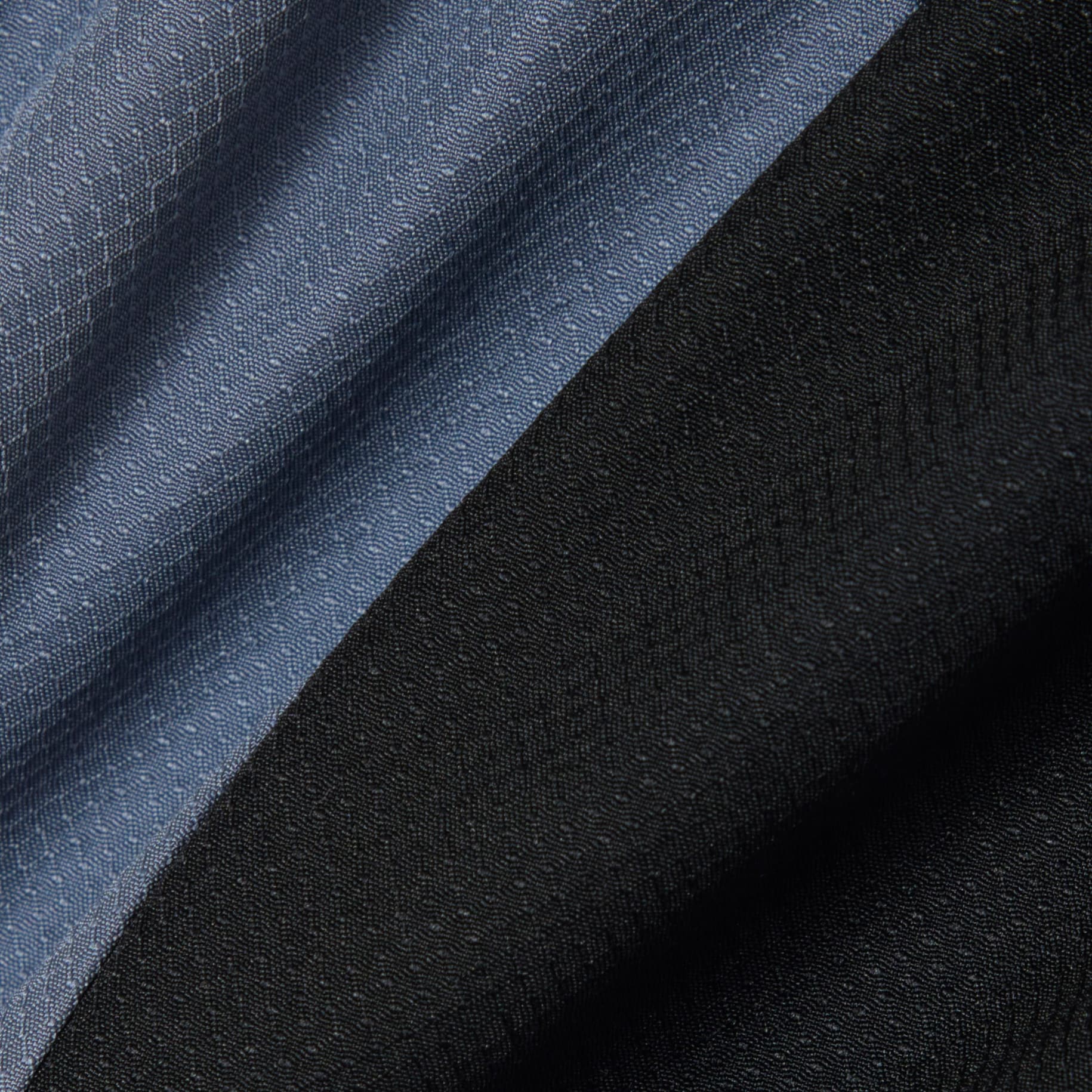 Water-Repellent Colour-Block Sport Shorts image number 9
