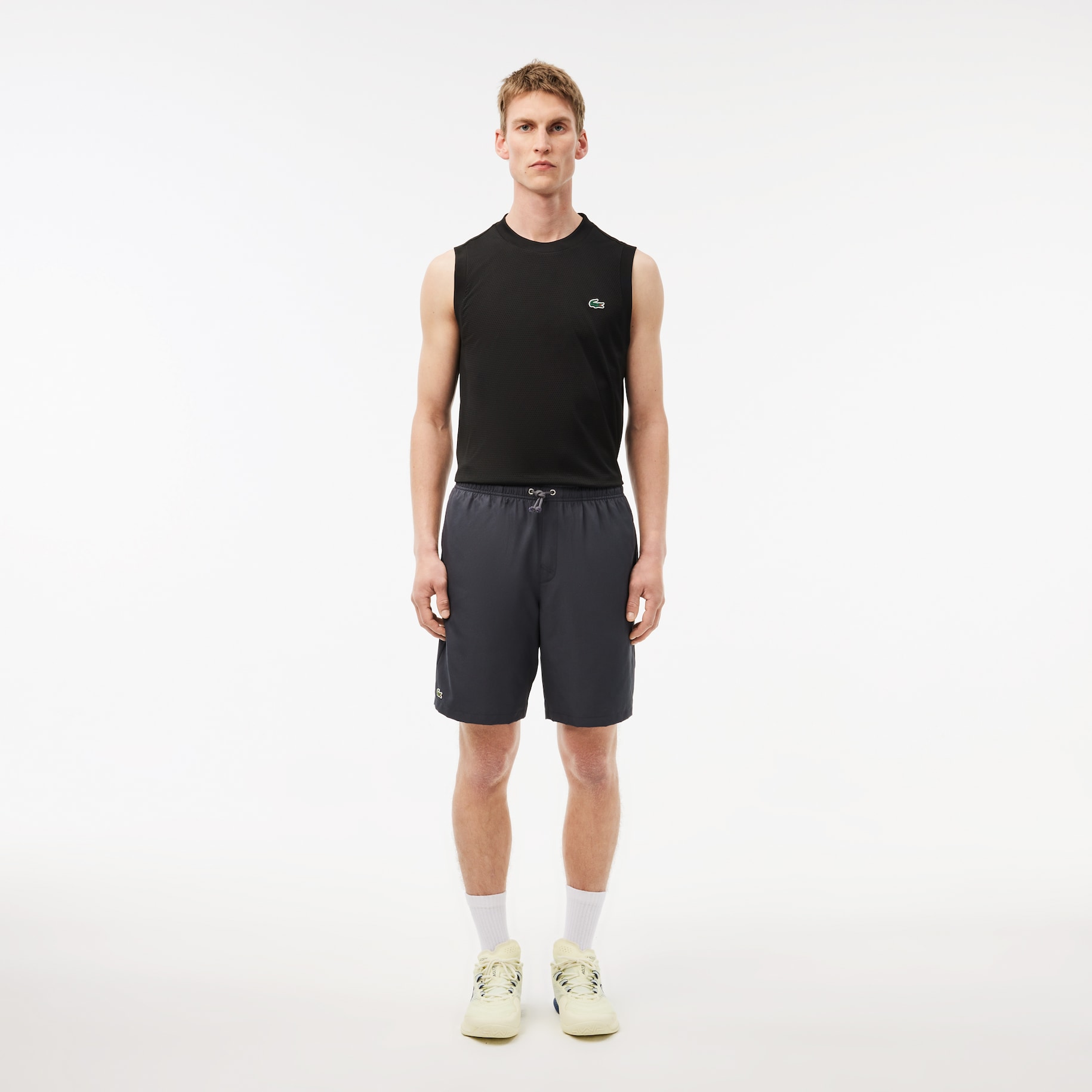Men's Lacoste SPORT tennis shorts in solid diamond weave taffeta image number 0