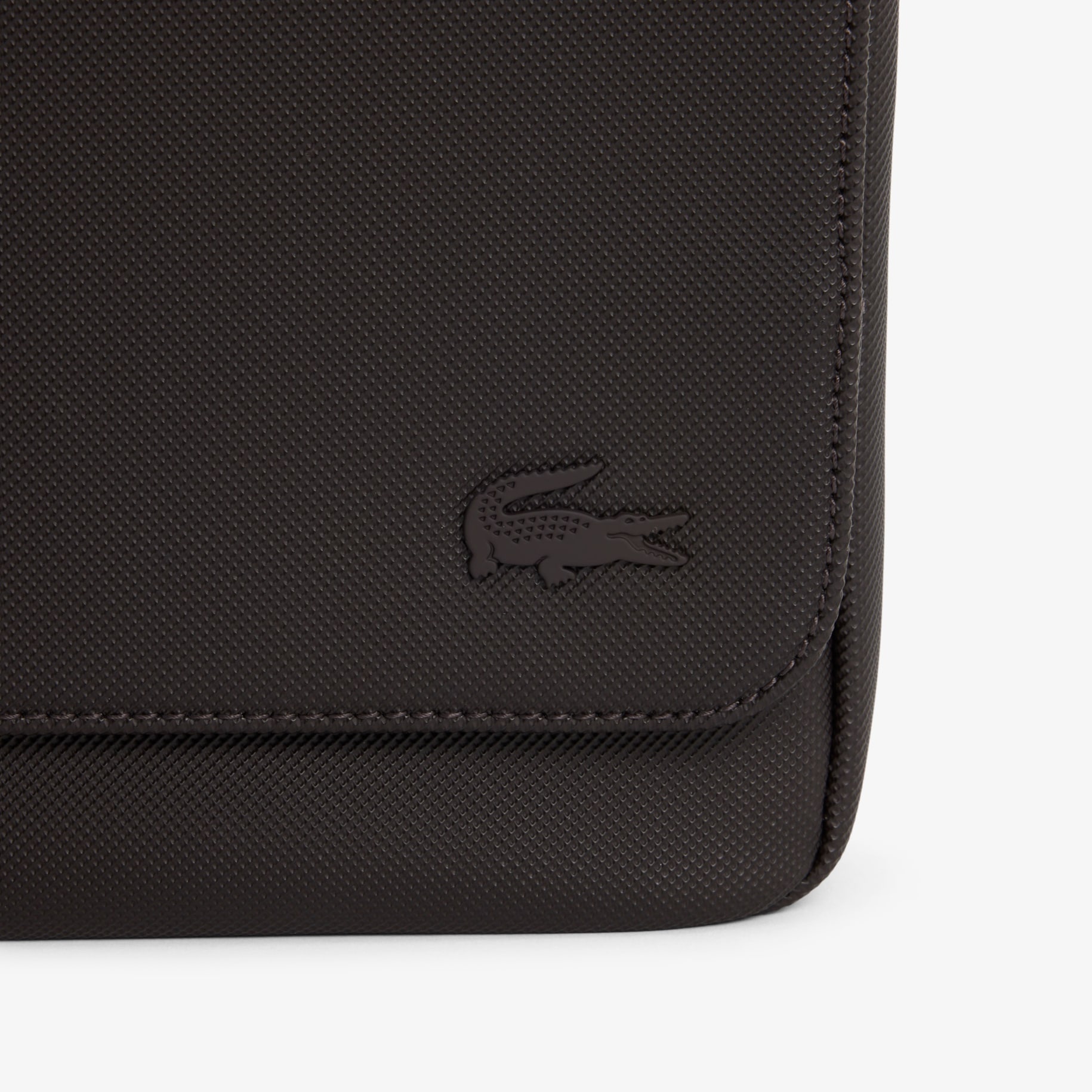 Men's Classic Flap Close Shoulder Bag image number 4