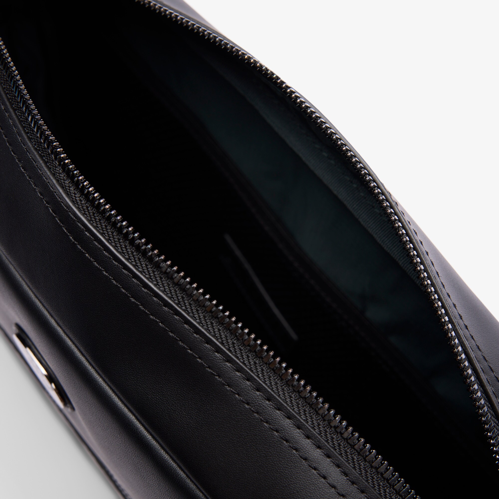 Nomogramme Leather Reporter Bag image number 3