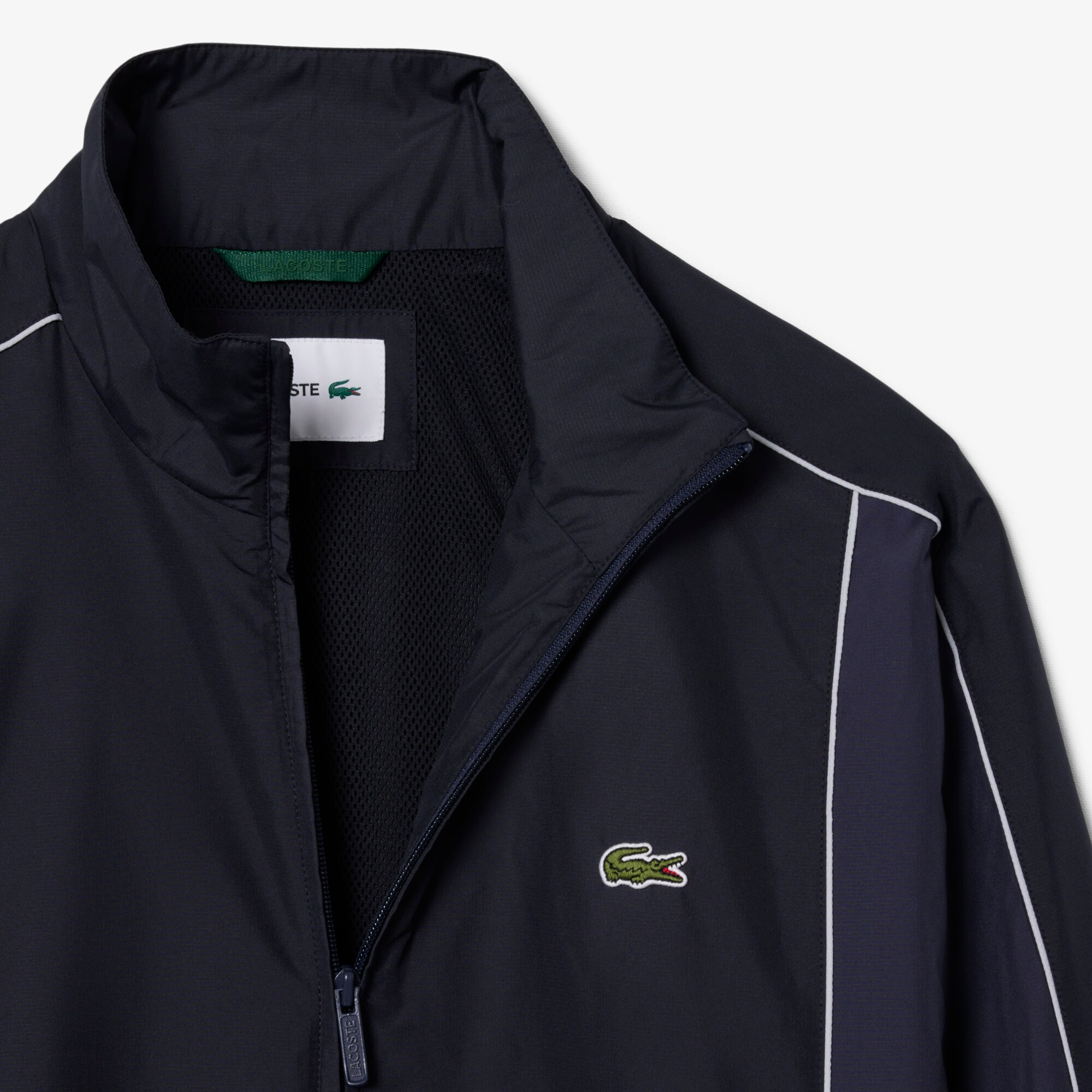 Jaket Track Colour-Block Water-Repellent image number 4