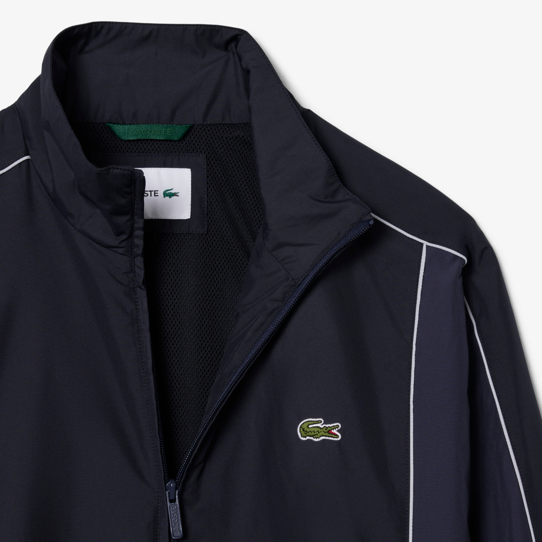 Jaket Track Colour-Block Water-Repellent image number 4