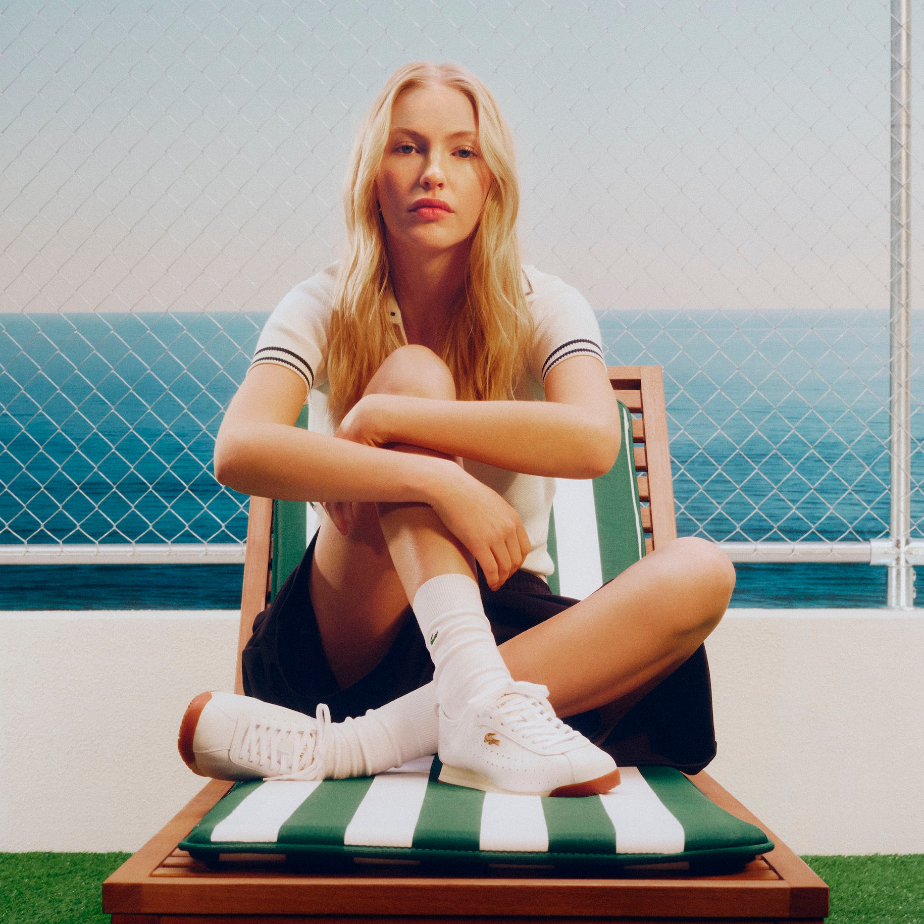 Sepatu Sneakers Club-Low Kulit Wanita image number 7
