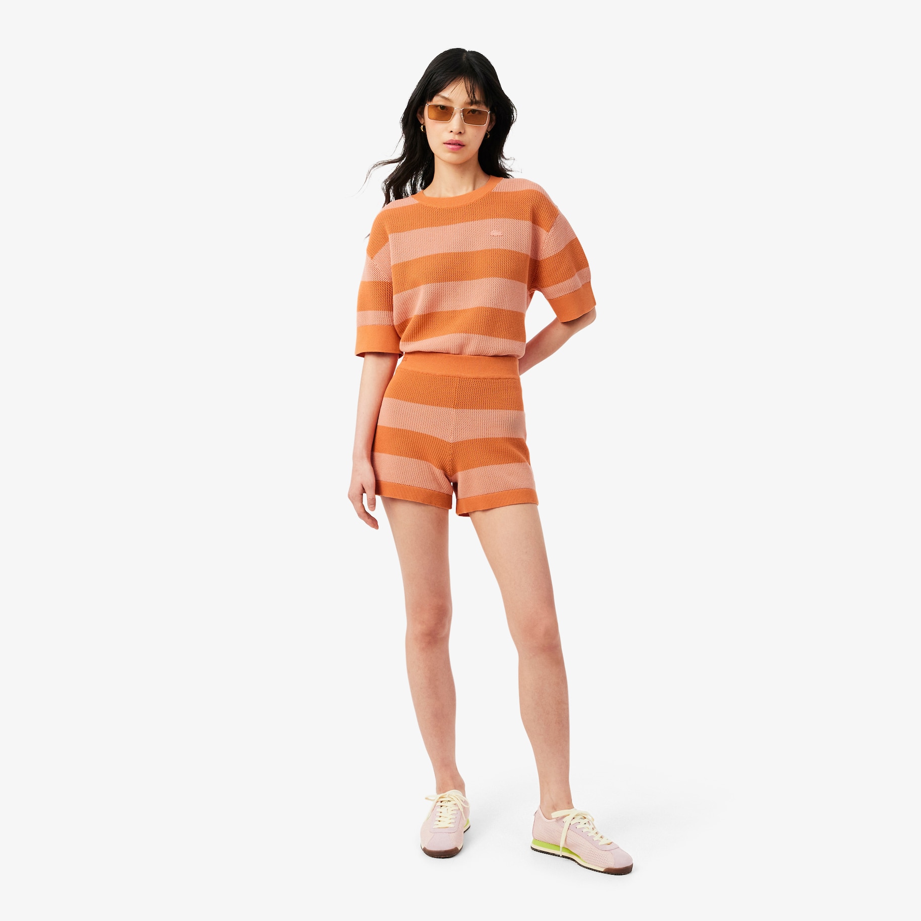 Celana Pendek Striped Mesh Knit image number 0