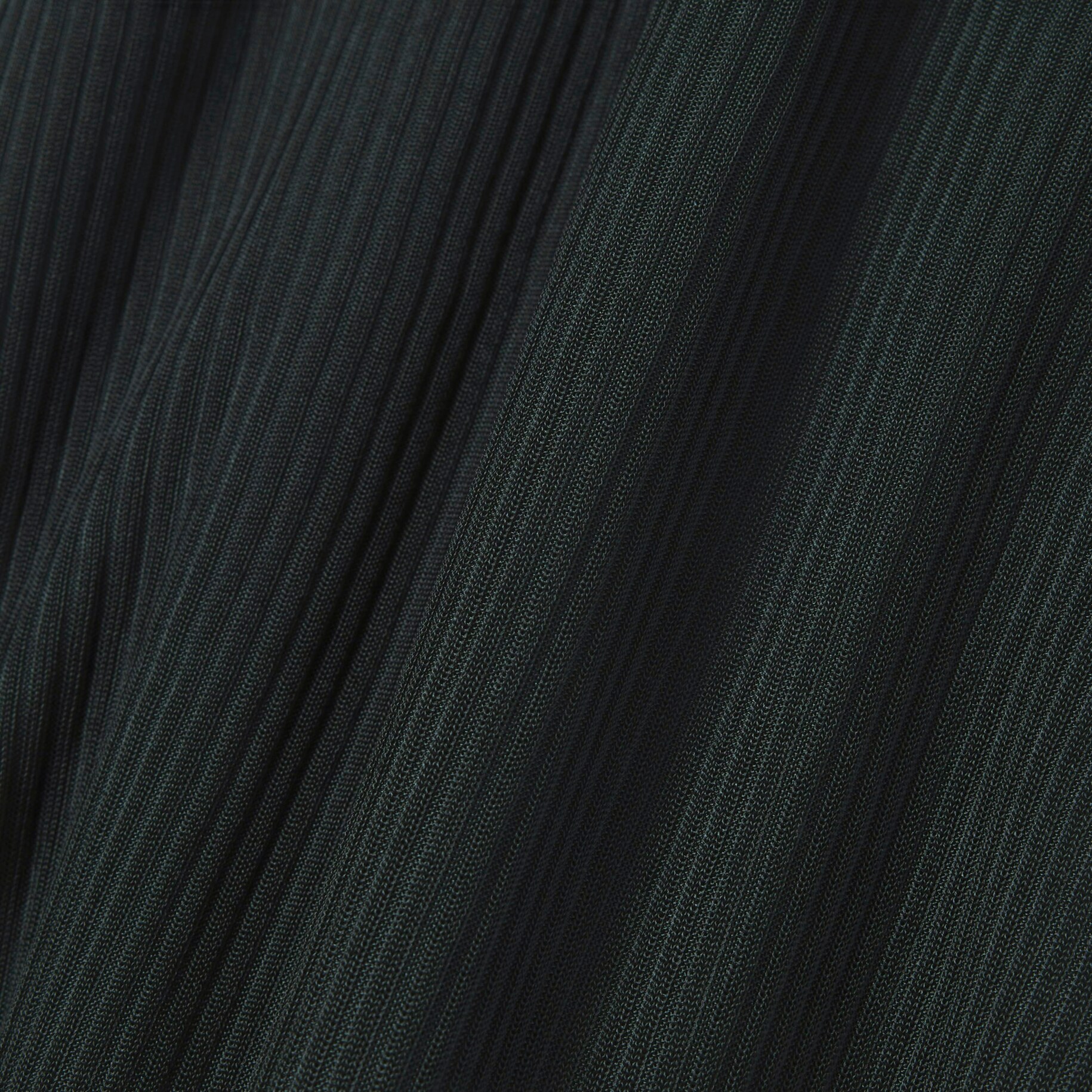 Sweater Kerah Polo Campuran Wol Runway image number 7