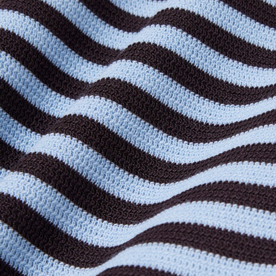 Celana Pendek Regular Fit Striped Katun image number 7