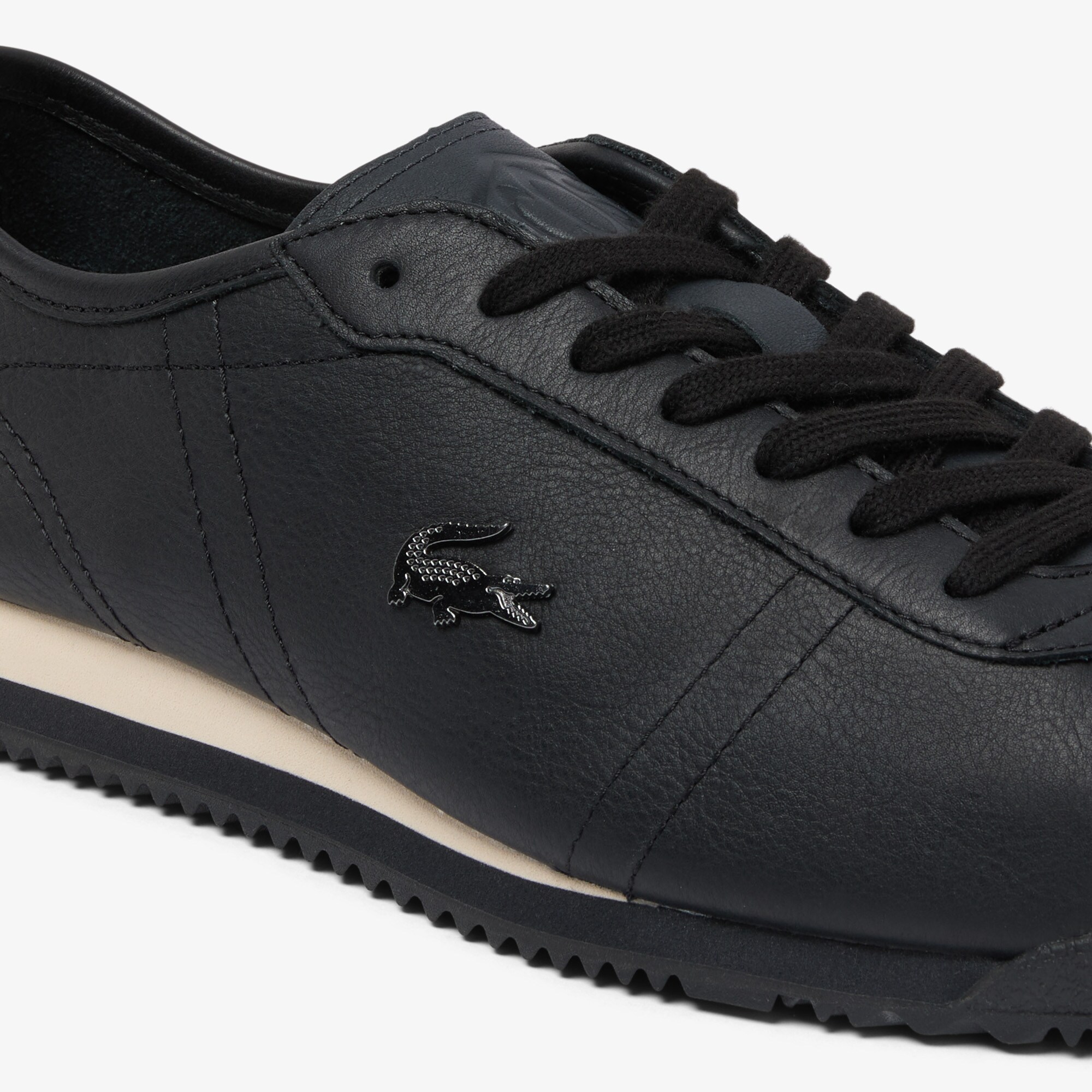 Sepatu Sneakers Club-Low Pria image number 5