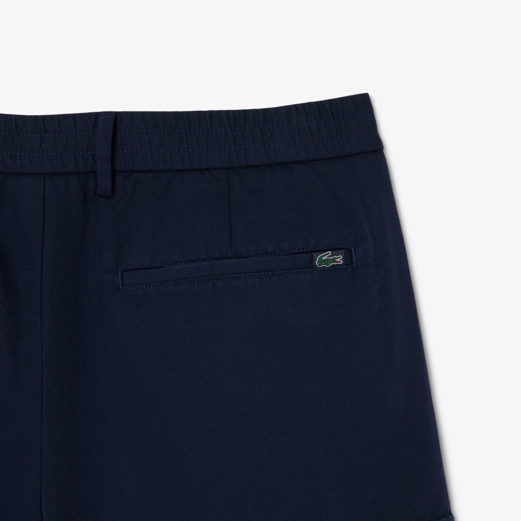 Men's Relaxed Fit Cotton And Linen Twill Cargo Bermudas image number 4