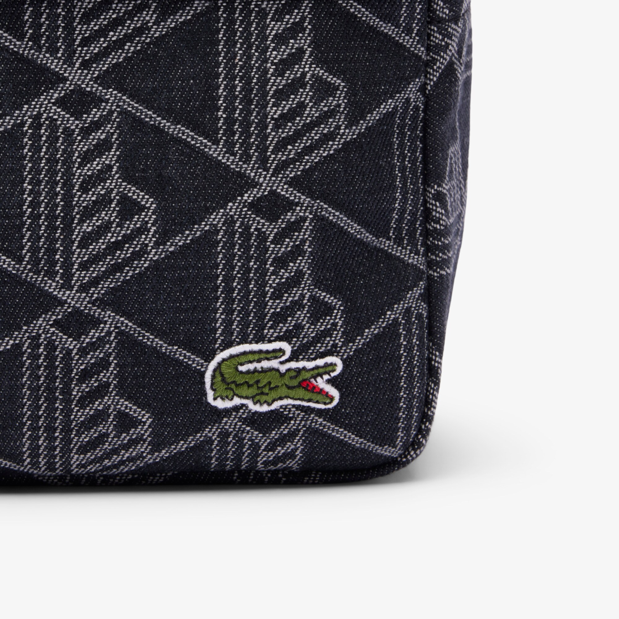 Neocroc Jacquard Motif Toiletry Bag image number 4