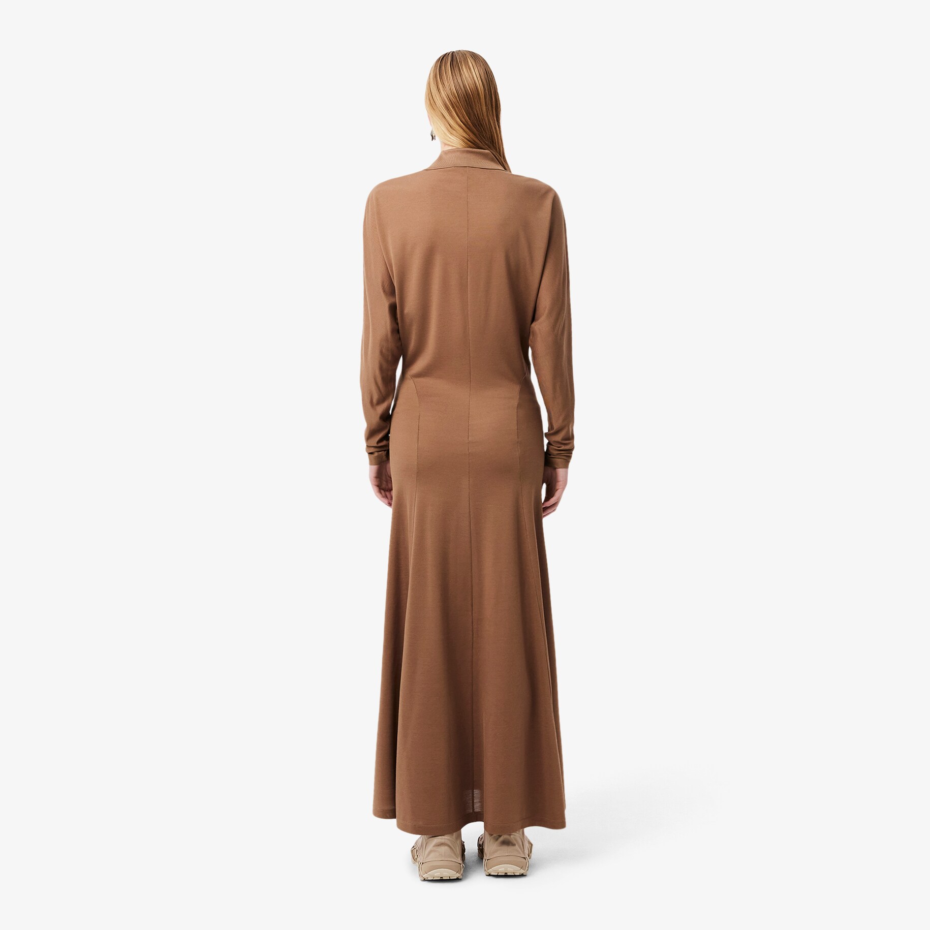 Gaun Maxi Sutra Kerah Polo Runway image number 2