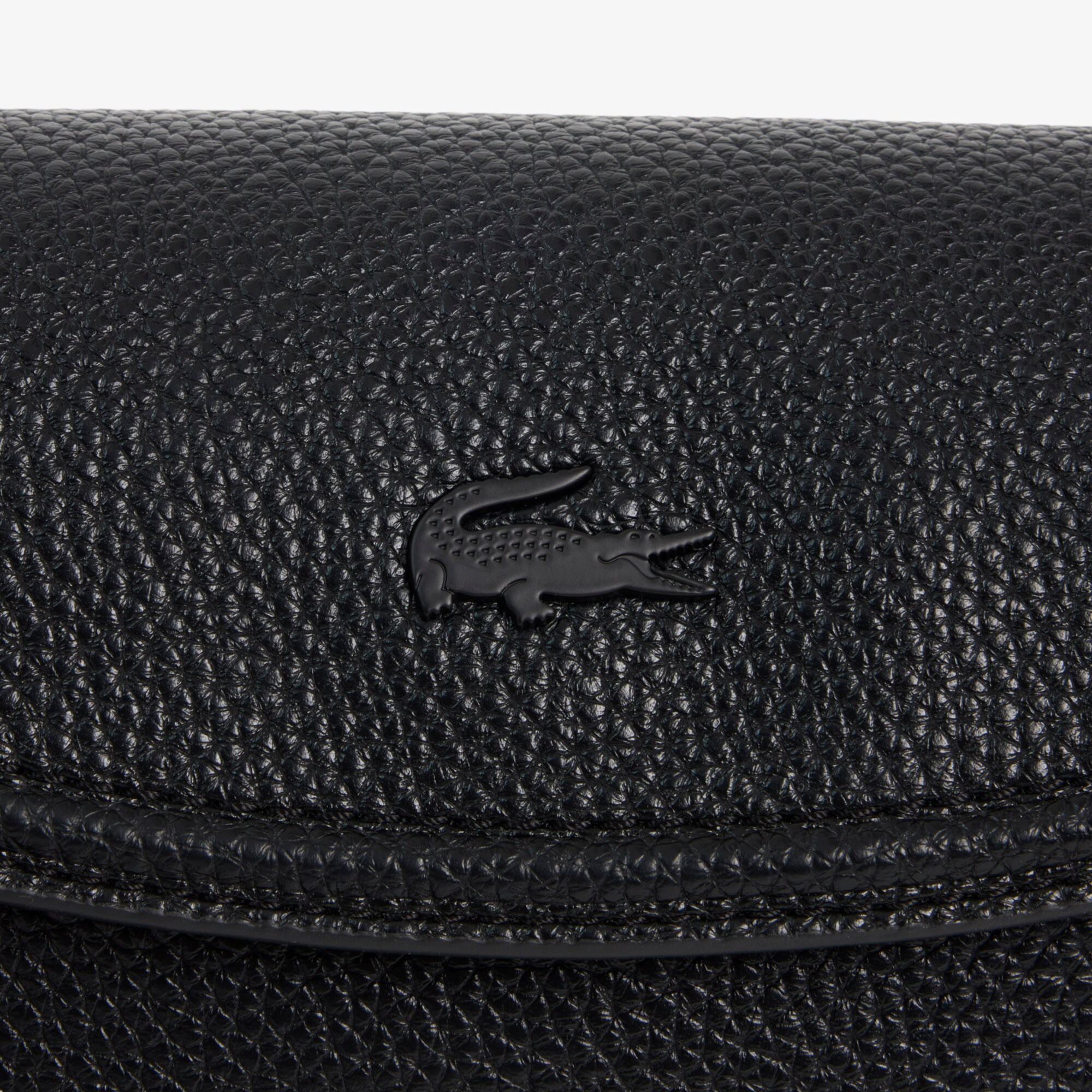 Everyday Club Flap Close Shoulder Bag image number 4